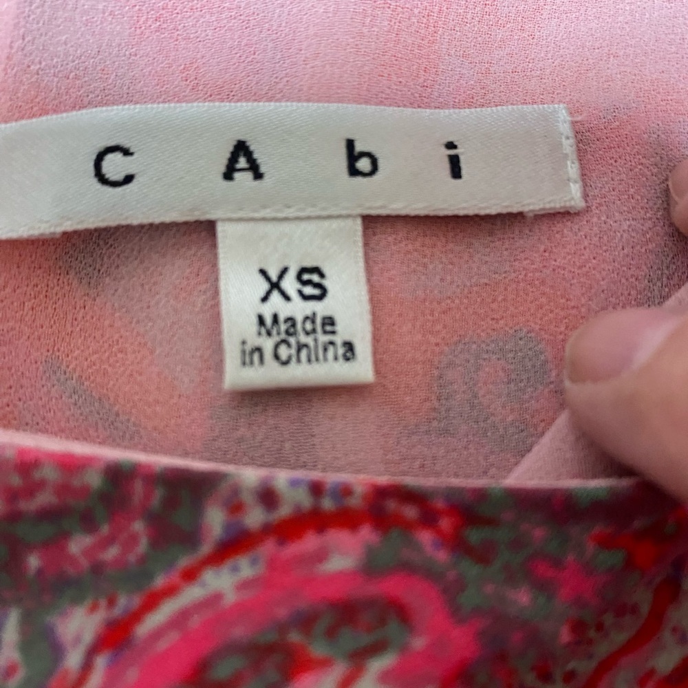 CAbi Jubilee Pink Paisley Print Sleeveless Top Style 127 - XS - Picture 2 of 8